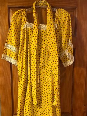 Vintage 60s Hawaiian Floral Maxi Dress with Lace Trim - Andrade made in Hawaii